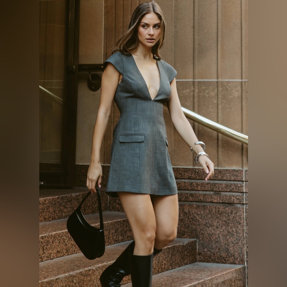 NWT Meshki Kiernan Textured Sleeveless Blazer Dress - Charcoal